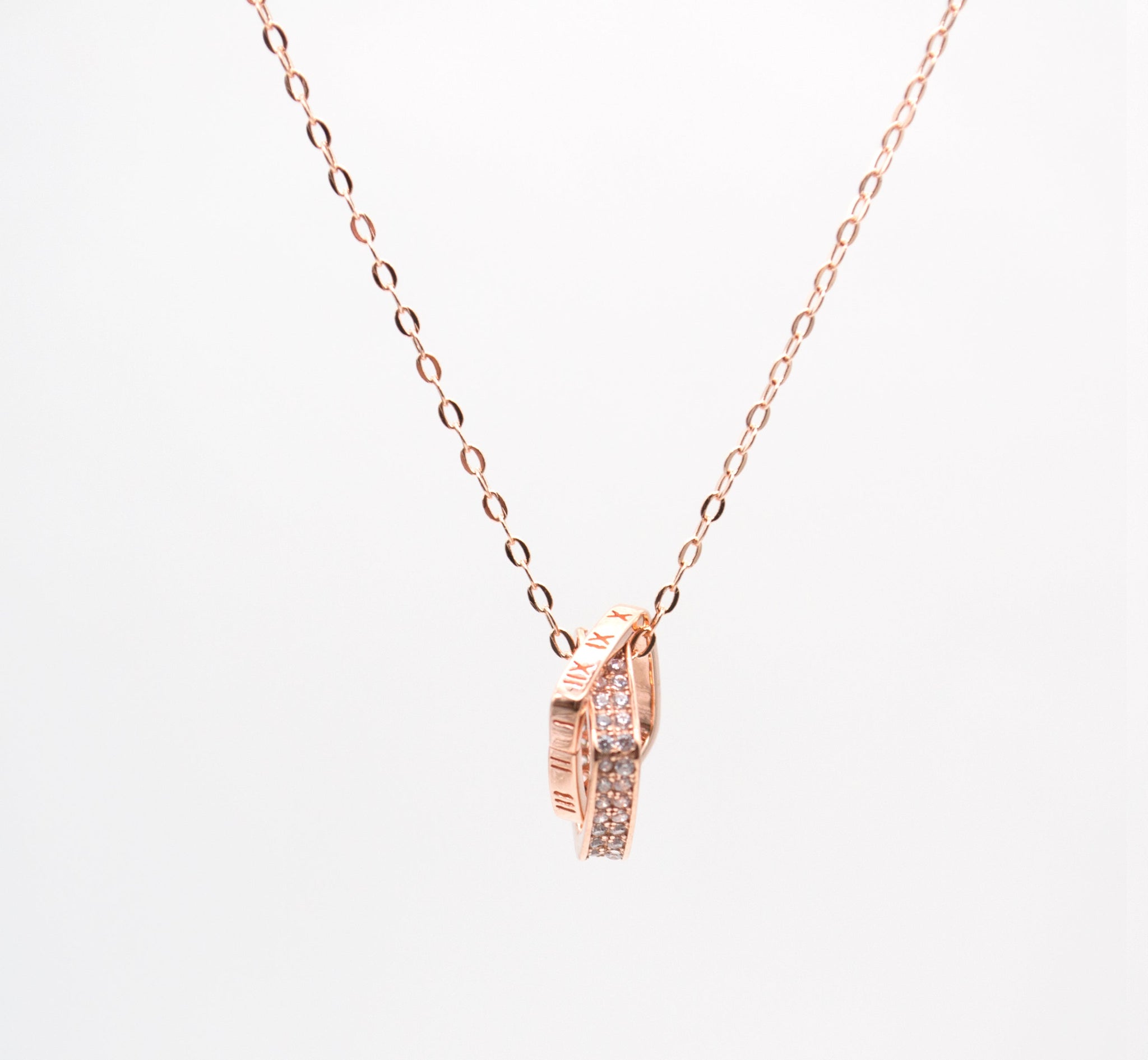 Jewdii 925 Silver Pendant Necklace with Rose Gold Plating