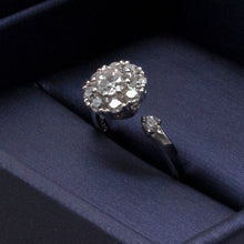 Jewdii 925 Sterling Silver Moving Ring